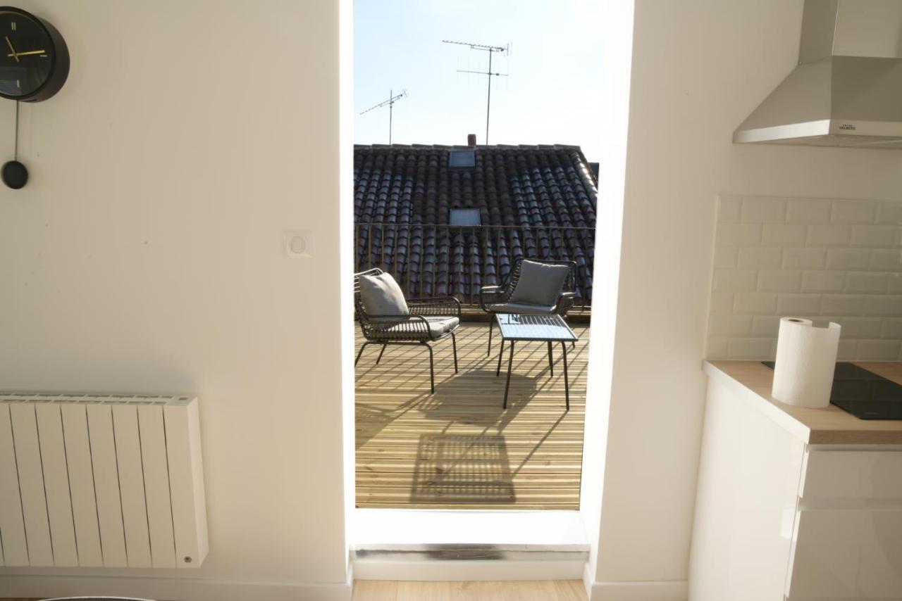 T2 De 55M2 Avec Toit Terrasse, Hyper Centre, Wifi, Draps, Savons Et Serviettes Fournis Cognac Exterior photo
